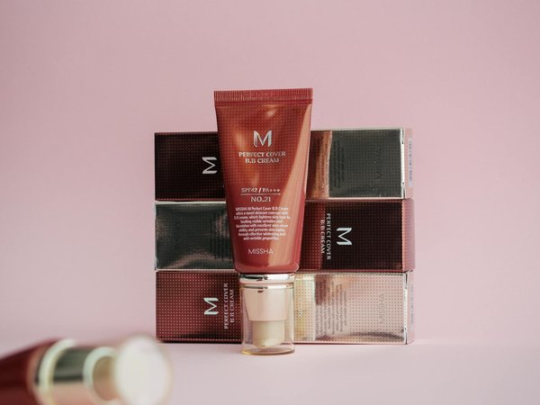 Unlock Eco-Chic Style: The Sustainable Advantages of Bamboo Fabric for Your Fashion Collection