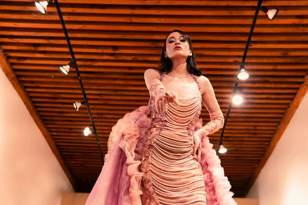 Master the Art of Mixing Bold Prints: Top Tips for Achieving Unmatched Elegance