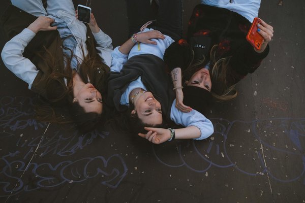 Mastering Chunky Knitwear: Your Ultimate Stylish Guide for a Cozy Weekend in the Scottish Highlands